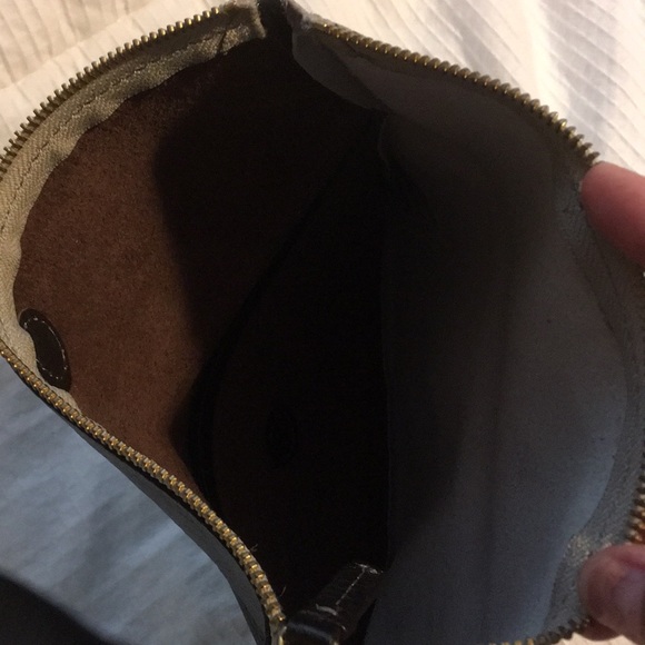 Snake skin leather zipper clutch - Picture 4 of 6